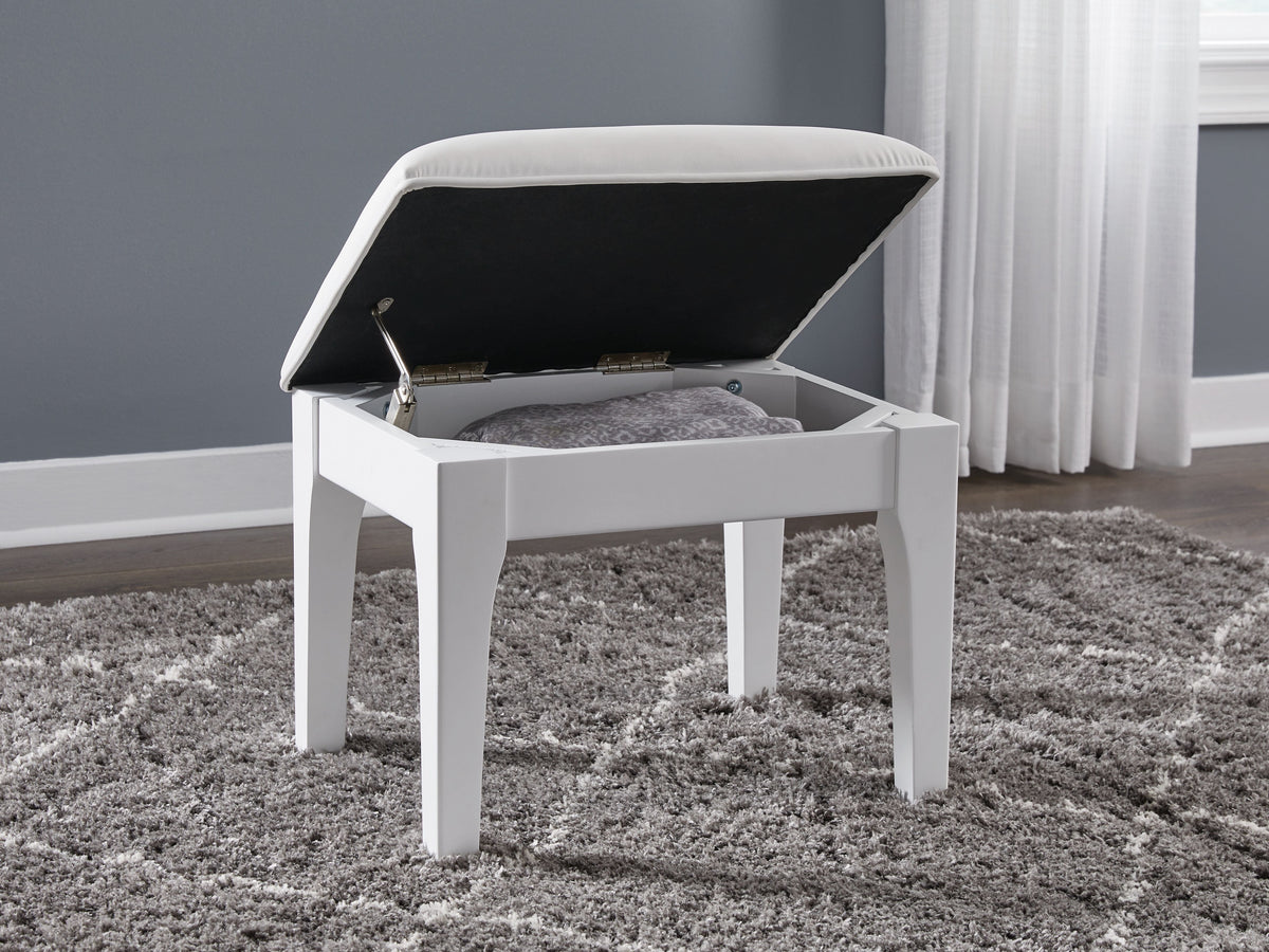 Chalanna - Vanity Stool - White