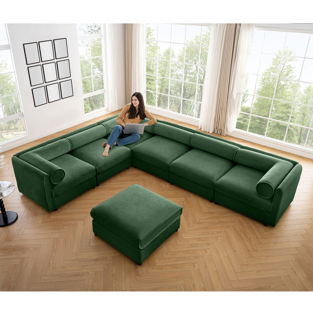 Contemporary Elegant Sofa With Storage And Ottoman